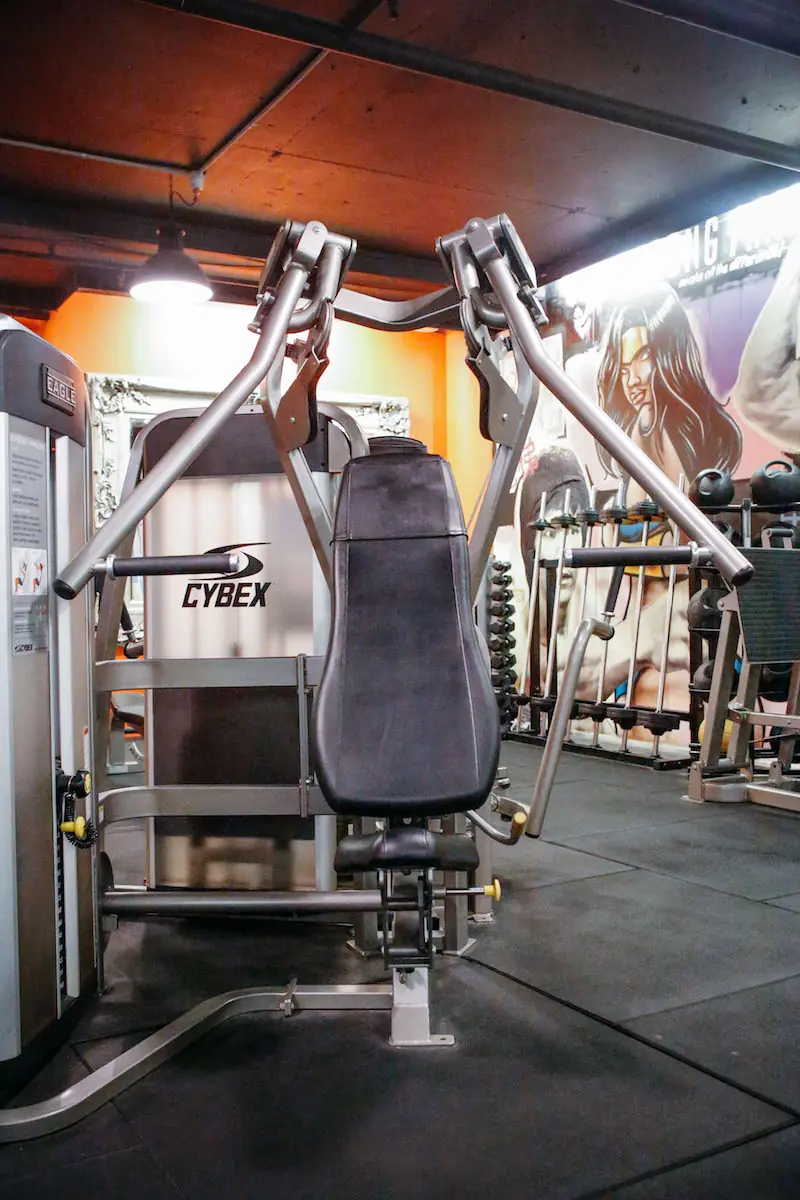 Cybex chest press machine